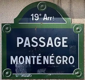 Voir la plaque.