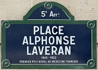 Voir la plaque.