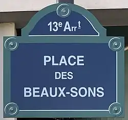 Voir la plaque.