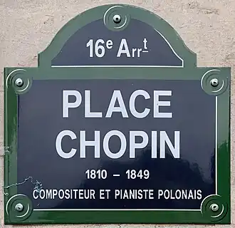 Voir la plaque.