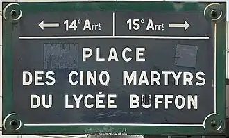 Voir la plaque.