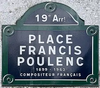 Voir la plaque.
