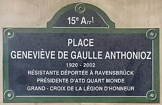 Voir la plaque.