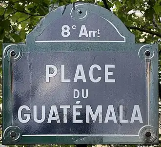 Voir la plaque.