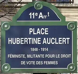 Voir la plaque.