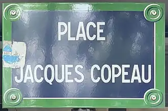Voir la plaque.