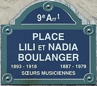 Voir la plaque.
