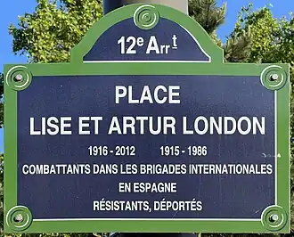 Voir la plaque.