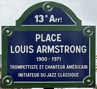 Voir la plaque.