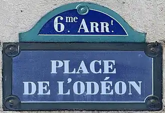 Voir la plaque.