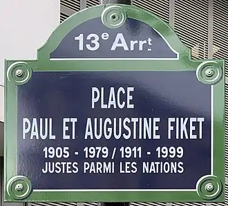 Voir la plaque.