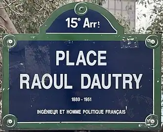 Voir la plaque.