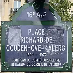 Voir la plaque.