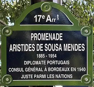 Voir la plaque.