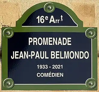 Voir la plaque.