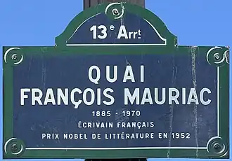 Voir la plaque.