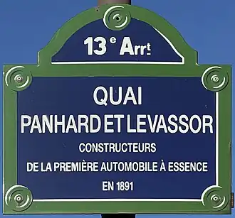 Voir la plaque.