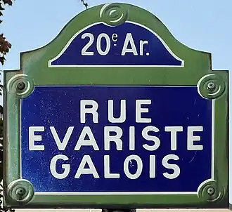 Voir la plaque.