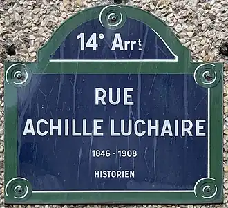 Voir la plaque.
