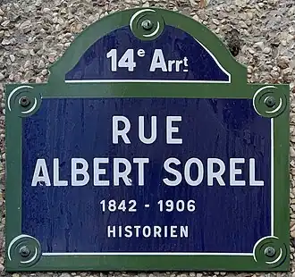 Voir la plaque.
