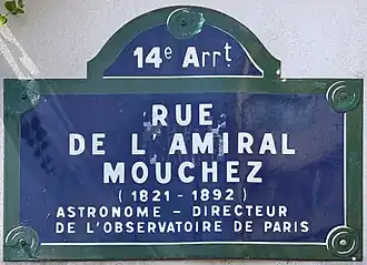 Voir la plaque.