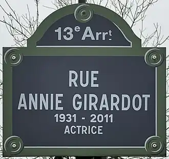 Voir la plaque.