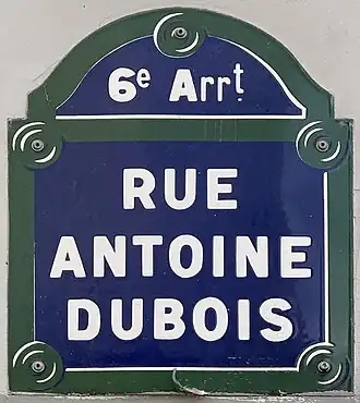 Voir la plaque.