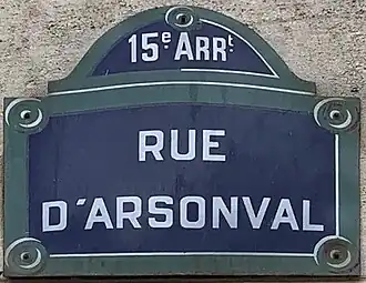 Voir la plaque.
