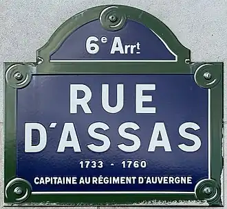 Voir la plaque.