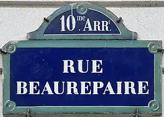 Voir la plaque.