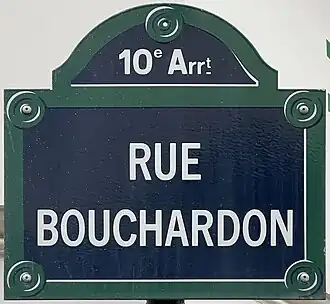 Voir la plaque.