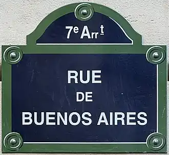 Voir la plaque.