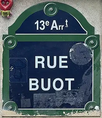 Voir la plaque.