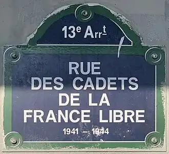 Voir la plaque.
