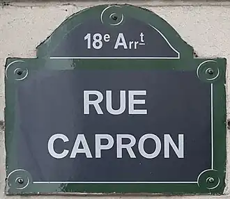 Voir la plaque.