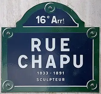 Voir la plaque.