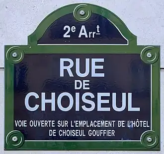 Voir la plaque.
