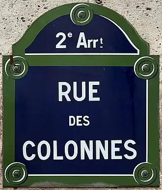 Voir la plaque.