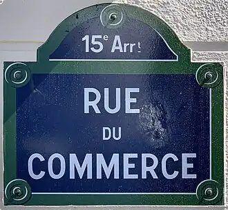 Voir la plaque.