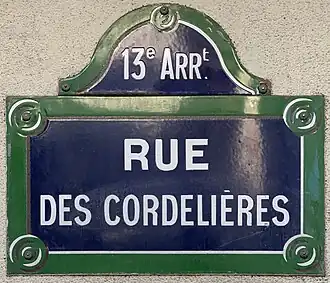 Voir la plaque.