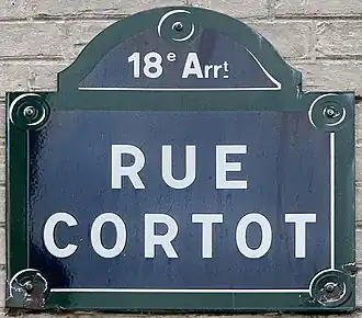 Voir la plaque.