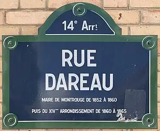 Voir la plaque.