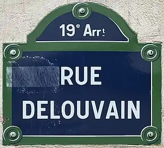 Voir la plaque.