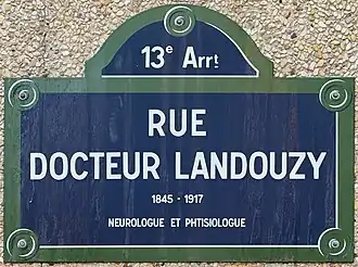 Voir la plaque.