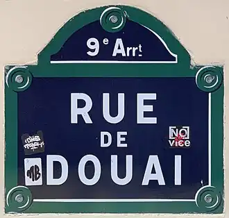 Voir la plaque.