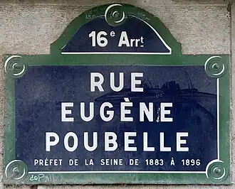 Voir la plaque.