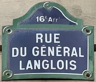 Voir la plaque.