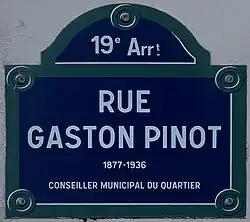 Voir la plaque.