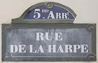 Voir la plaque.