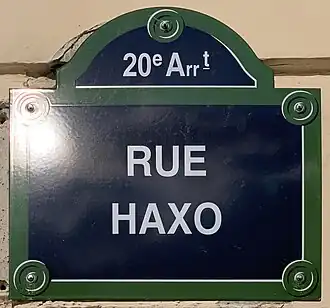 Voir la plaque.